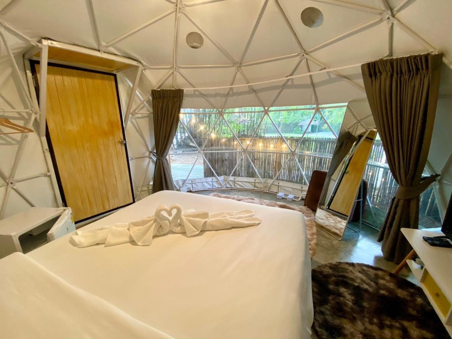 Baan Nai Baan Nok Resort ناخون نايوك المظهر الخارجي الصورة