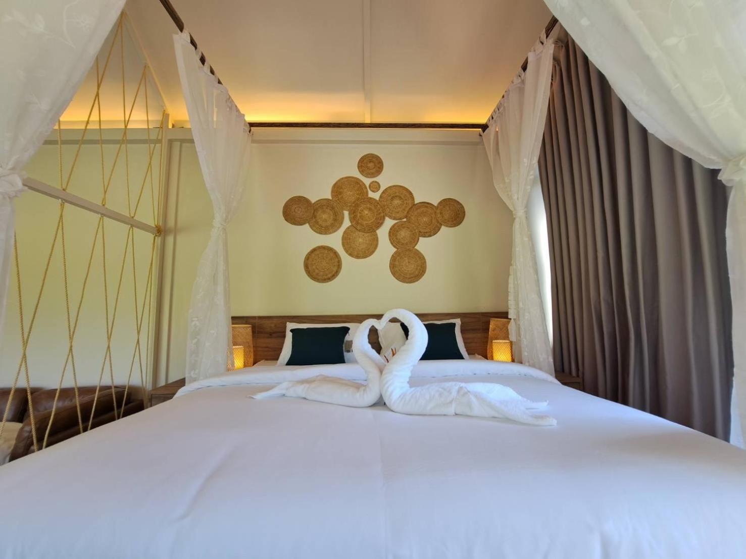 Baan Nai Baan Nok Resort ناخون نايوك المظهر الخارجي الصورة
