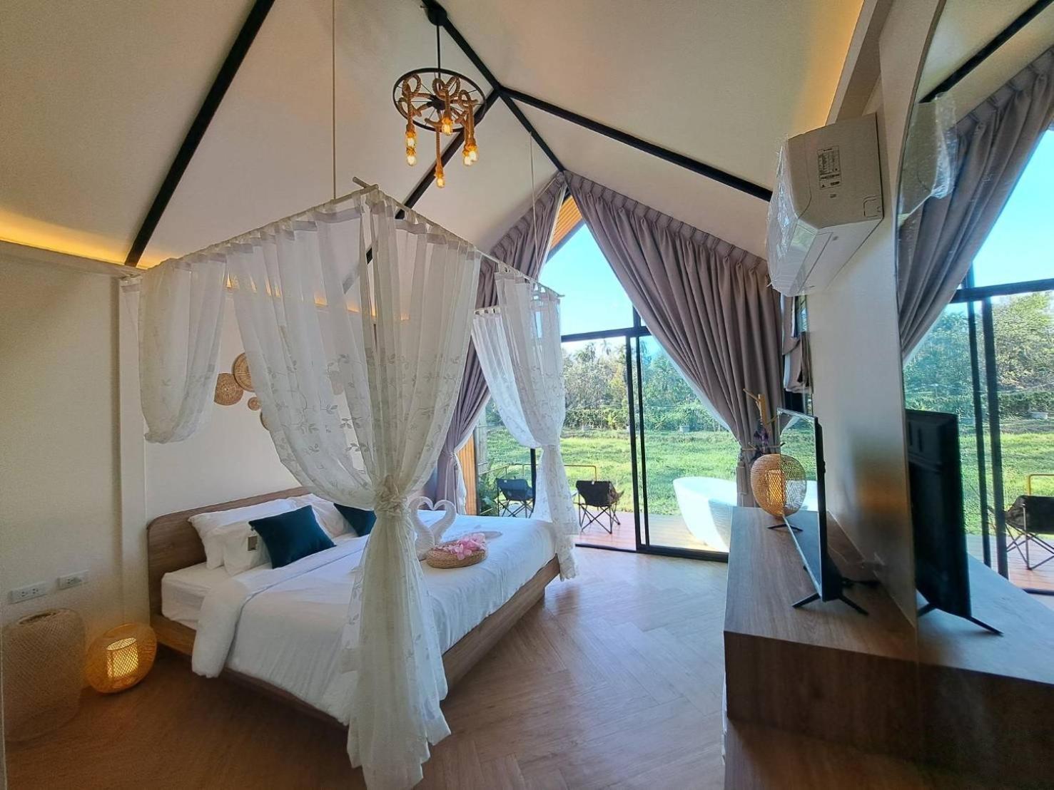 Baan Nai Baan Nok Resort ناخون نايوك المظهر الخارجي الصورة