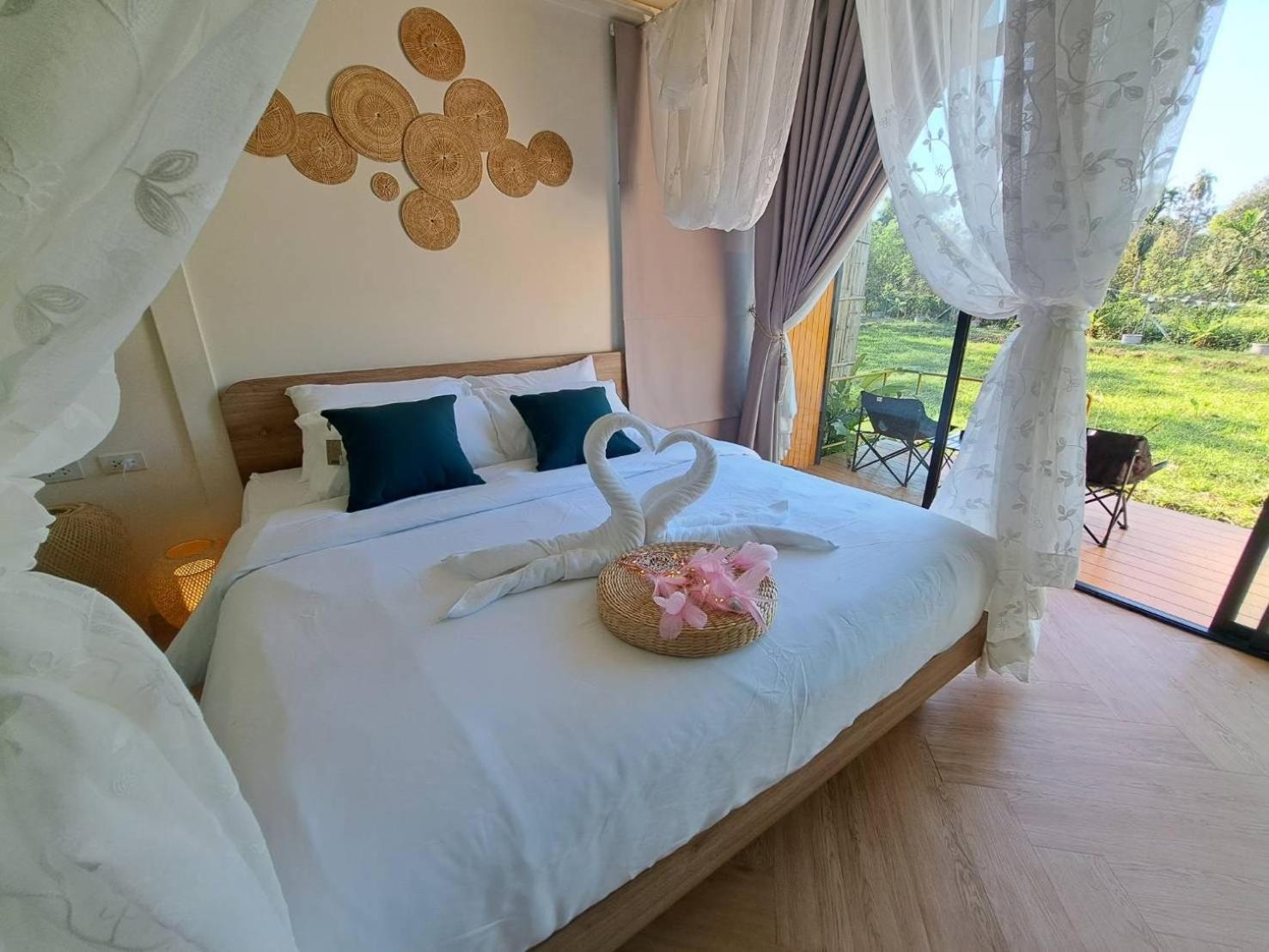 Baan Nai Baan Nok Resort ناخون نايوك المظهر الخارجي الصورة